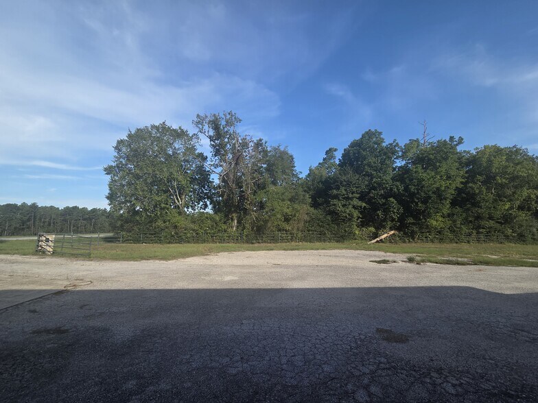 More Photos Of 2745 Interstate 45 S, New Waverly Manufacturing For Sale