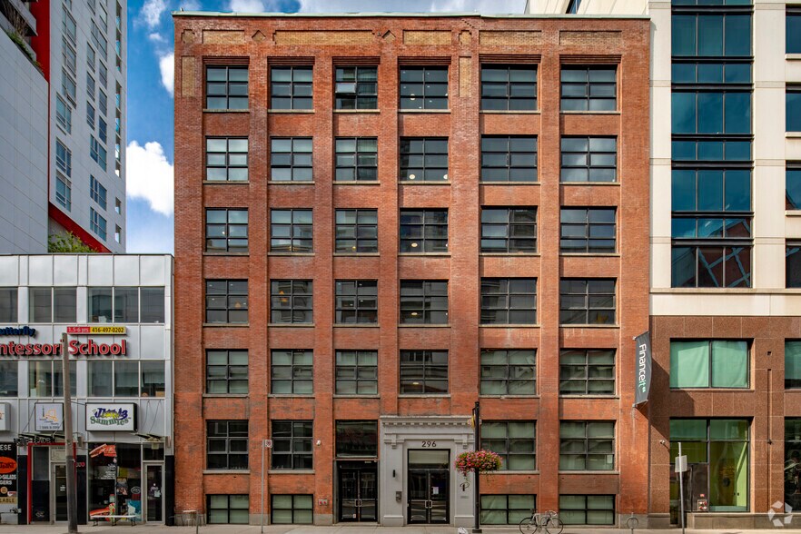 More Photos Of 296 Richmond St W, Toronto Office For Lease