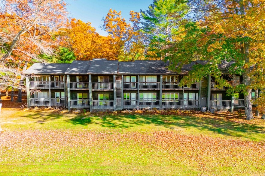 More Photos Of 7751 Cedar Lake Rd, Oscoda Hotel For Sale