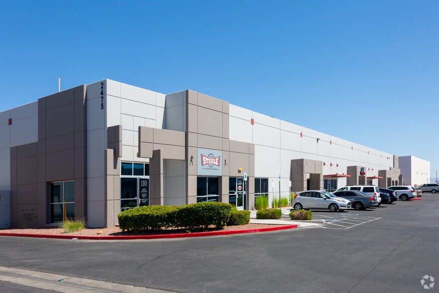 More Photos Of 2475 W Cheyenne Ave, North Las Vegas Light Manufacturing For Lease