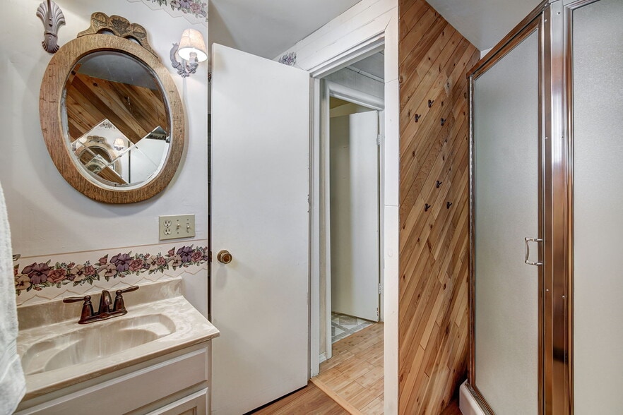 More Photos Of 121 Fishermans Dr, Silverthorne Specialty For Sale