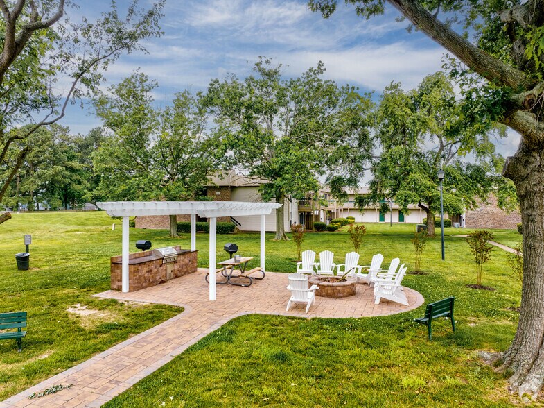 More Photos Of 1027 Tivoli Cres, Virginia Beach Apartments For Sale