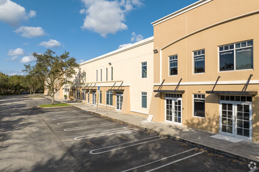 More Photos Of 3901-3981 NW 126th Ave, Coral Springs Warehouse For Lease