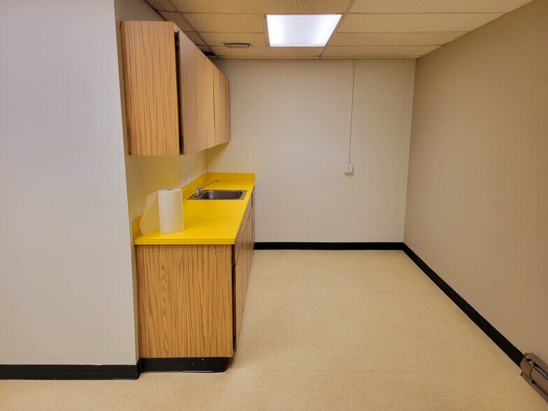 More Photos Of 1814 S 324th Pl, Federal Way Medical For Lease