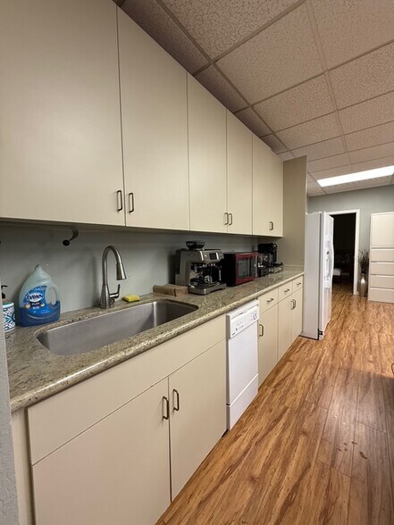 More Photos Of 4578 Feather River Dr, Stockton Office For Sale