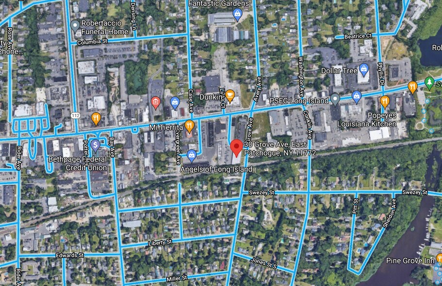 More Photos Of 30 Grove Ave, Patchogue Warehouse For Lease