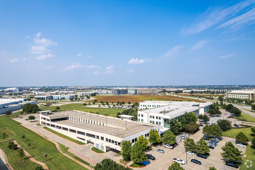 More Photos Of 5501 Headquarters Dr, Plano Office For Lease