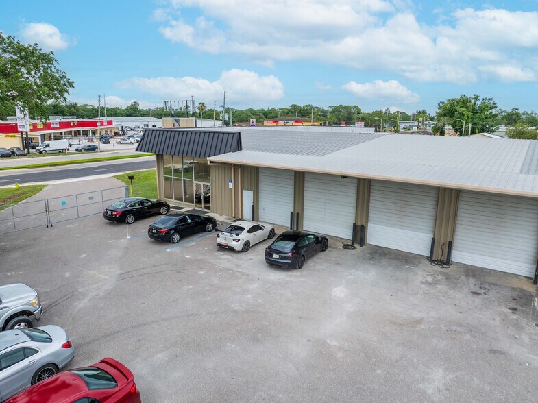 More Photos Of 8820 66th St, Pinellas Park Warehouse For Lease
