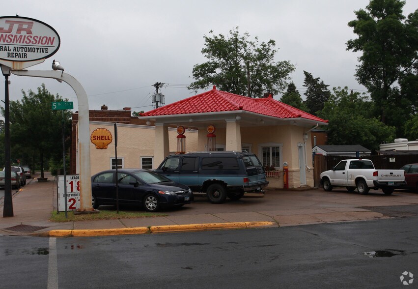 More Photos Of 397 5th Ave N, Bayport Auto Repair For Sale