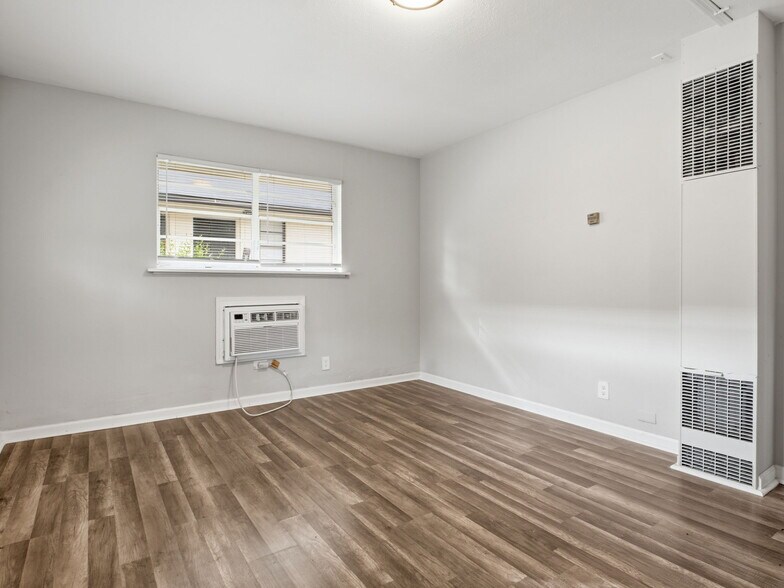 More Photos Of 306 N Jackson St, Salisbury Apartments For Sale