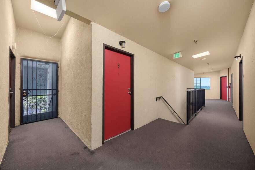 More Photos Of 2104 Mozart St, Los Angeles Apartments For Sale