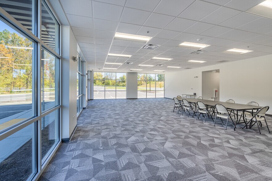 More Photos Of 1325 Truby Dr, Haw River Distribution For Lease