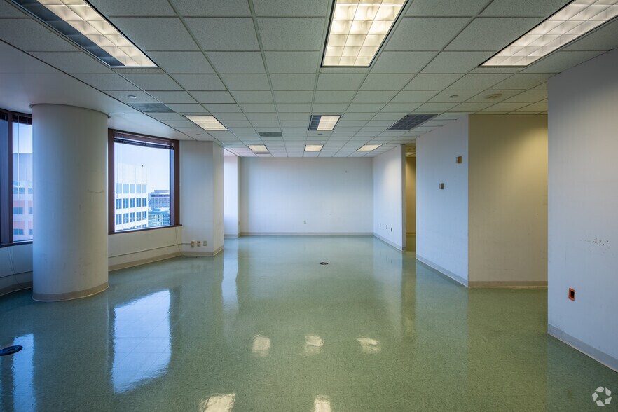 Photo of 20th Floor Ste 2050-2055