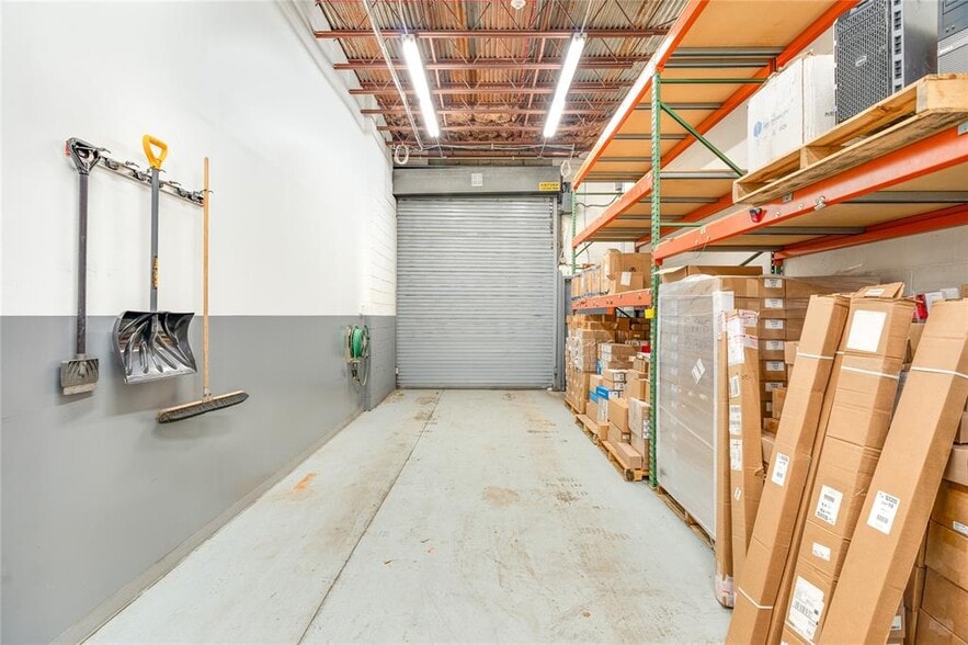 More Photos Of 37-14 13th St, Long Island City Warehouse For Sale