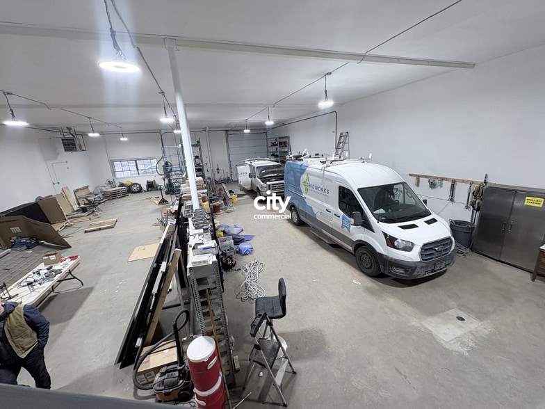 More Photos Of 10555 111th St NW, Edmonton Industrial For Sale