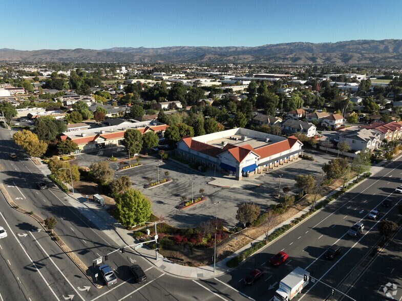 More Photos Of , Morgan Hill General Retail For Sale