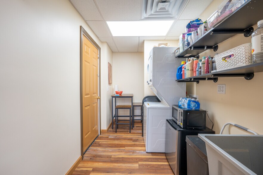 More Photos Of 106 E 1st Ave, Derry Freestanding For Sale