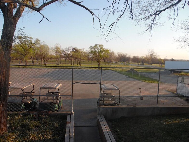 More Photos Of 22975 Highway 368, Vassar Specialty For Sale