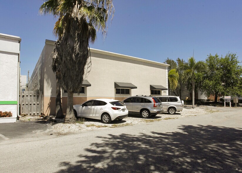 More Photos Of 1011 NW 51st St, Fort Lauderdale Unknown For Lease