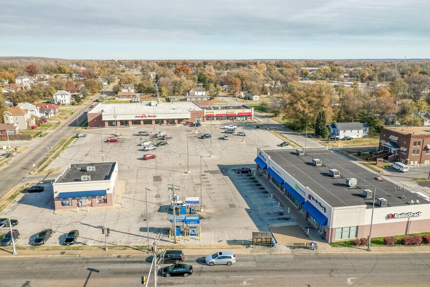 More Photos Of State St, East Saint Louis Unknown For Lease