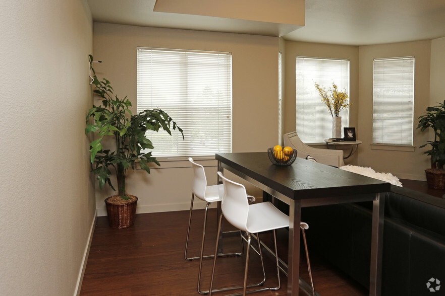 More Photos Of 4419-4439 NE Fremont St, Portland Apartments For Sale