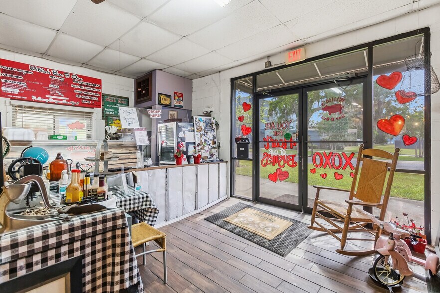 More Photos Of 17436 7th St, Montverde General Retail For Sale