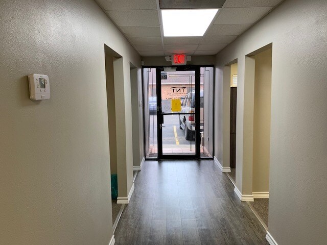 More Photos Of 4838 Holly Rd, Corpus Christi Office For Lease
