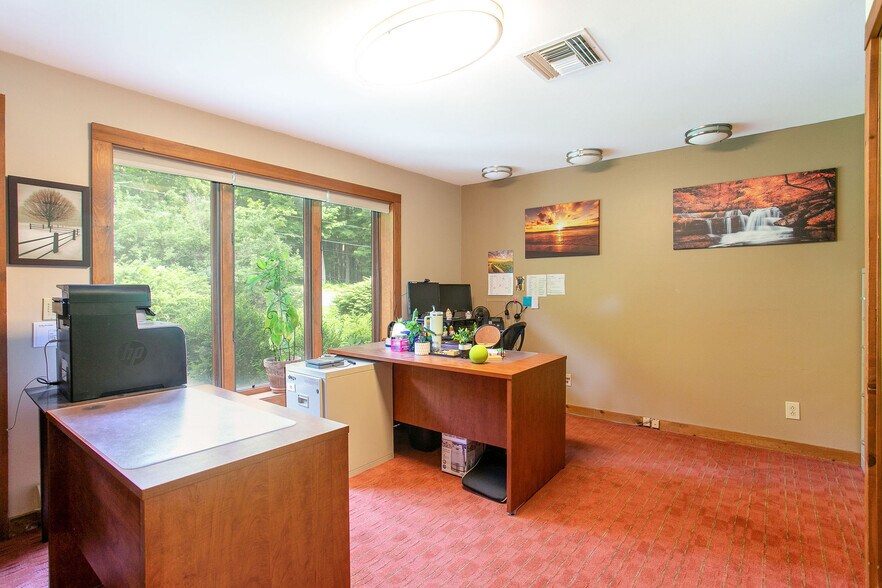 More Photos Of 2049 S Undermountain Rd, Sheffield Schools For Sale