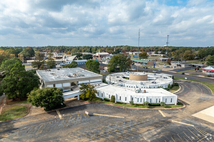 Primary Photo Of 4800 Texas Blvd, Texarkana Medical For Lease