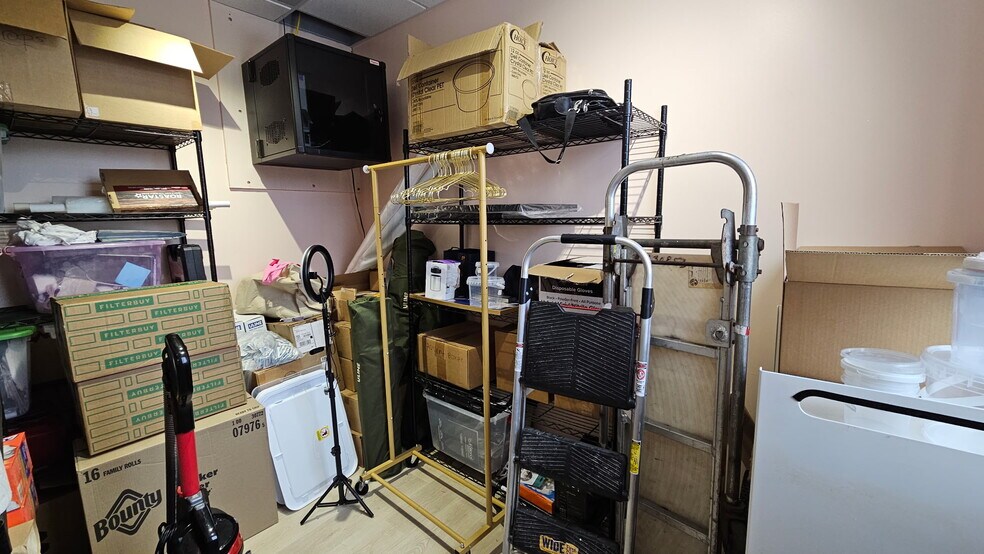 More Photos Of 822 Kumho Dr, Fairlawn Medical For Lease