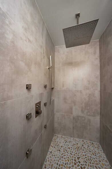 More Photos Of 182 Woodberry Rd Sw, Meadows Of Dan Hotel For Sale