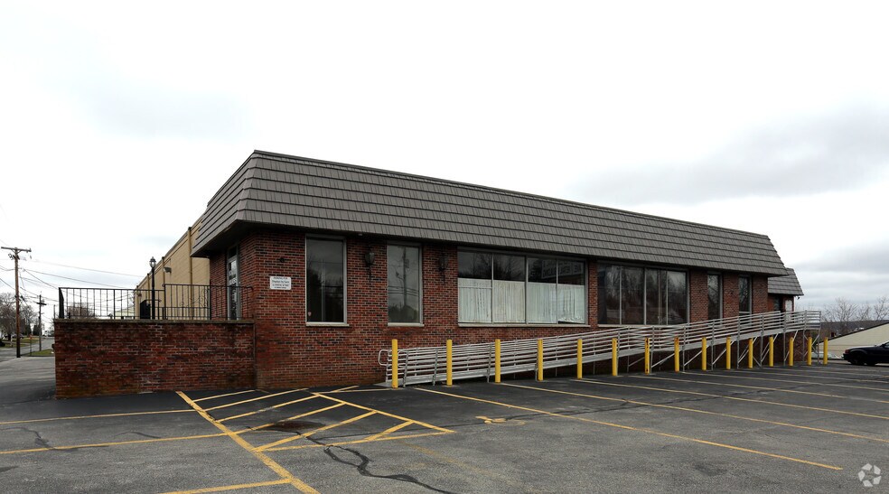 Primary Photo Of 1200 Hartford Ave, Johnston Light Manufacturing For Lease