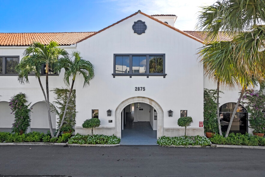 More Photos Of 2875 S Ocean Blvd, Palm Beach Office For Lease