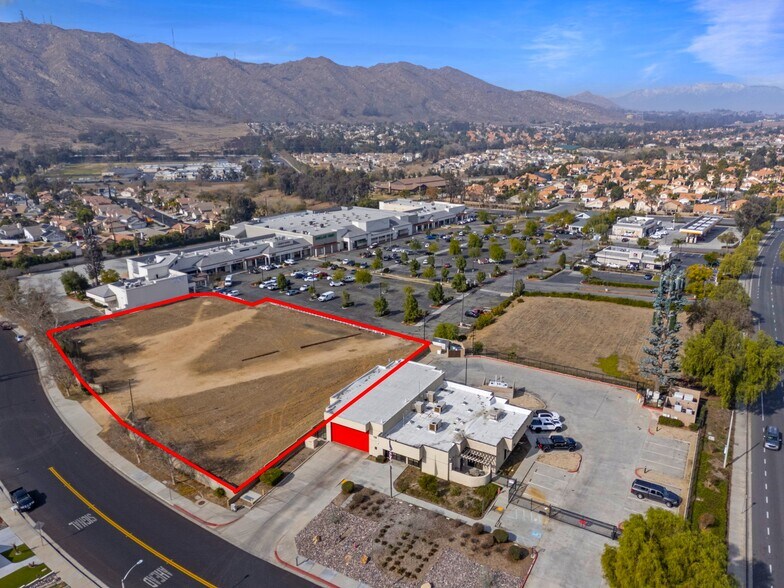 More Photos Of 23575 Sunnymead Ranch Pky, Moreno Valley Unknown For Lease