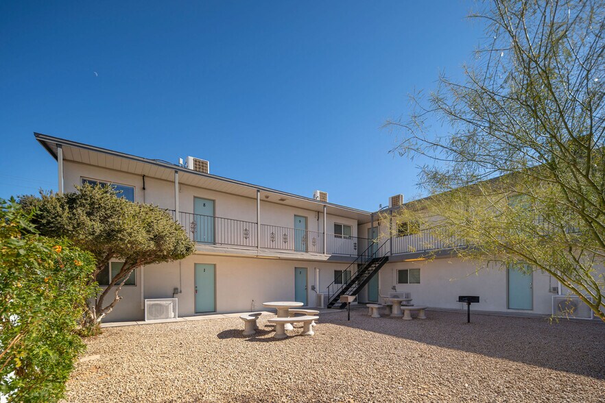 Primary Photo Of 5623 W Myrtle Ave, Glendale Apartments For Sale