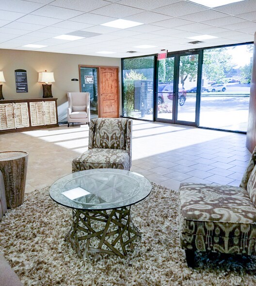 More Photos Of 6931 S 66th East Ave, Tulsa Unknown For Lease