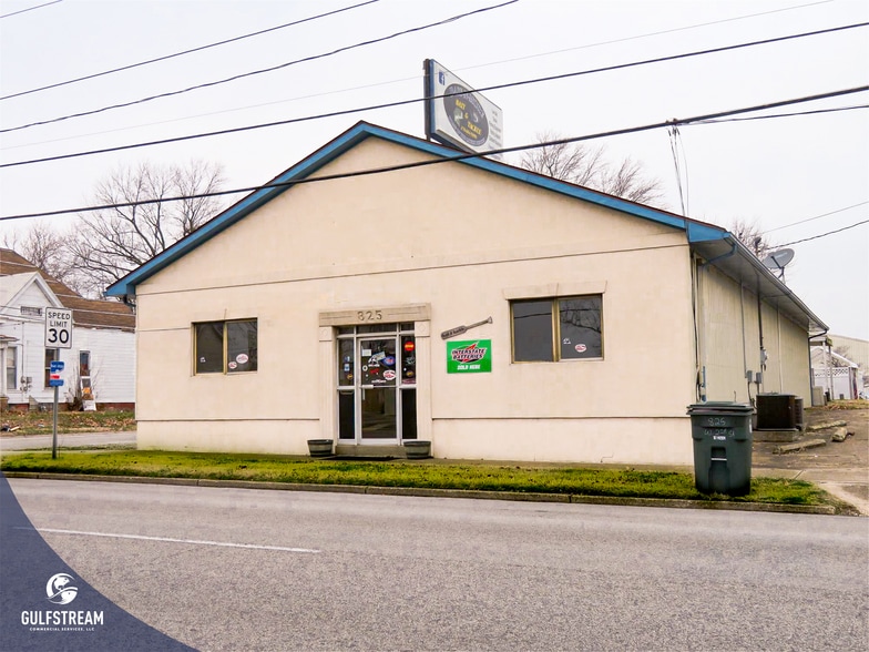 Primary Photo Of 825 W 2nd St, Owensboro General Retail For Lease