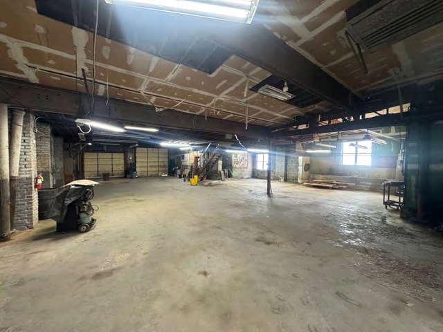 More Photos Of , Kansas City Unknown For Sale