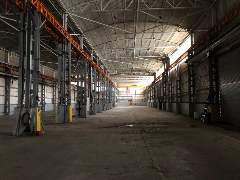 More Photos Of 201 Wetmore Ave SE, Massillon Manufacturing For Lease