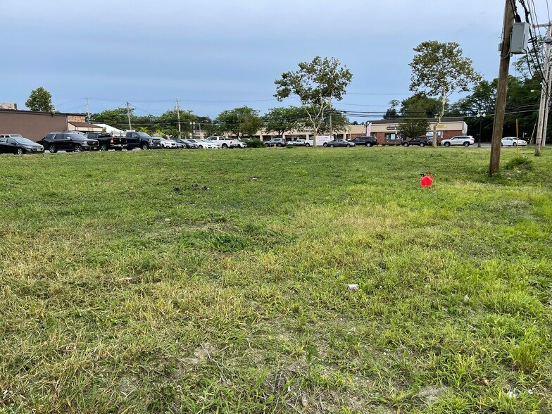 More Photos Of 331 Montauk Hwy, East Islip Land For Lease