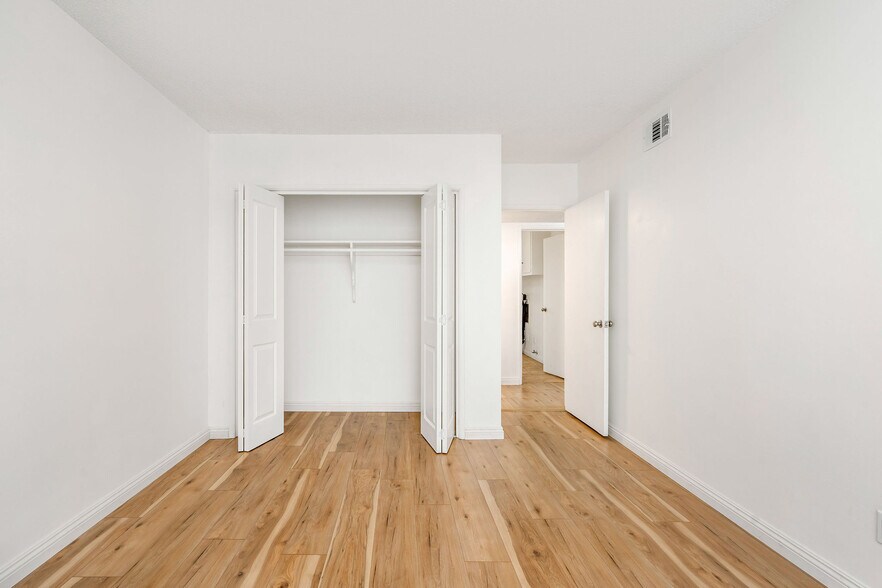 More Photos Of 4376 W 134th St, Hawthorne Apartments For Sale