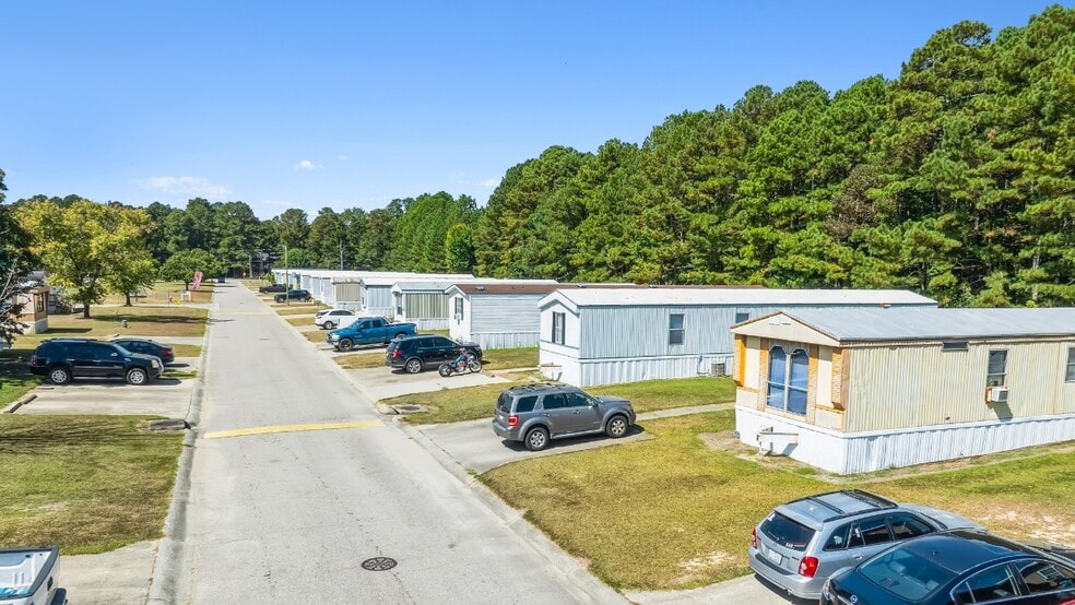 More Photos Of 2022 Keith Ln, Selma Manufactured Housing Mobile Home Park For Sale