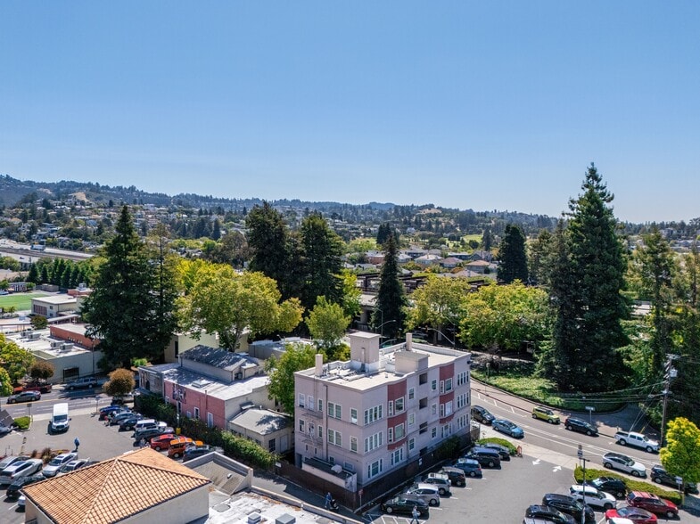 More Photos Of 5687 Miles Ave, Oakland Apartments For Sale