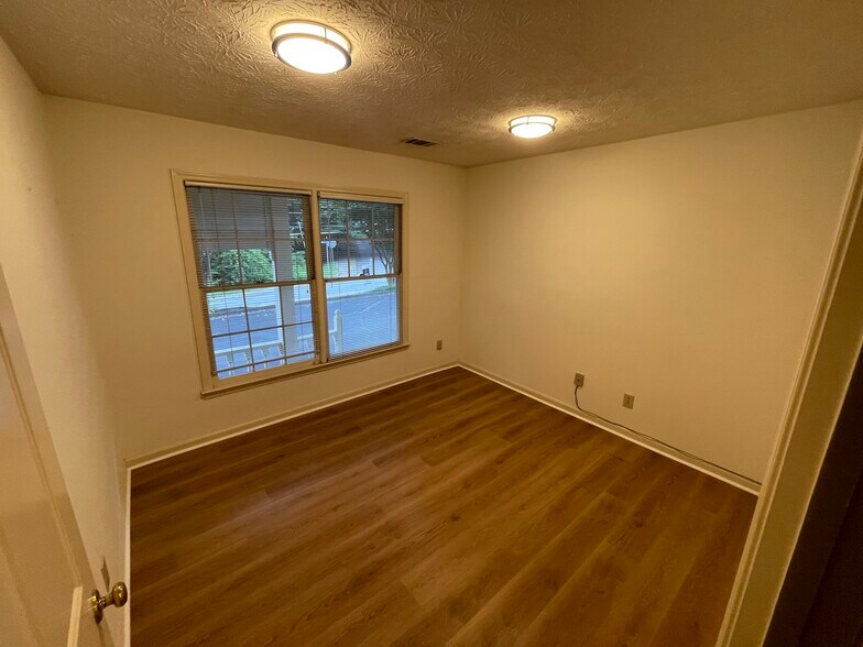 More Photos Of 783 Holcomb Bridge Rd, Norcross Office For Sale