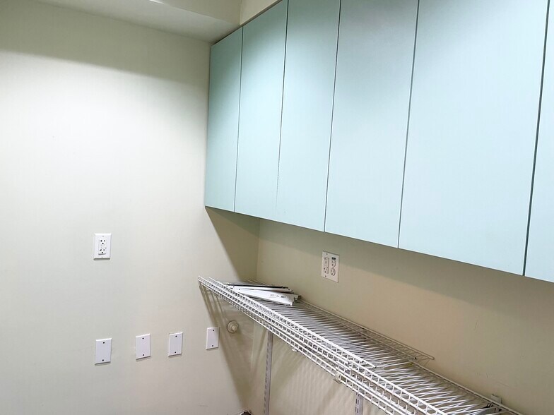 More Photos Of 213-44 40th Ave, Bayside Office For Sale