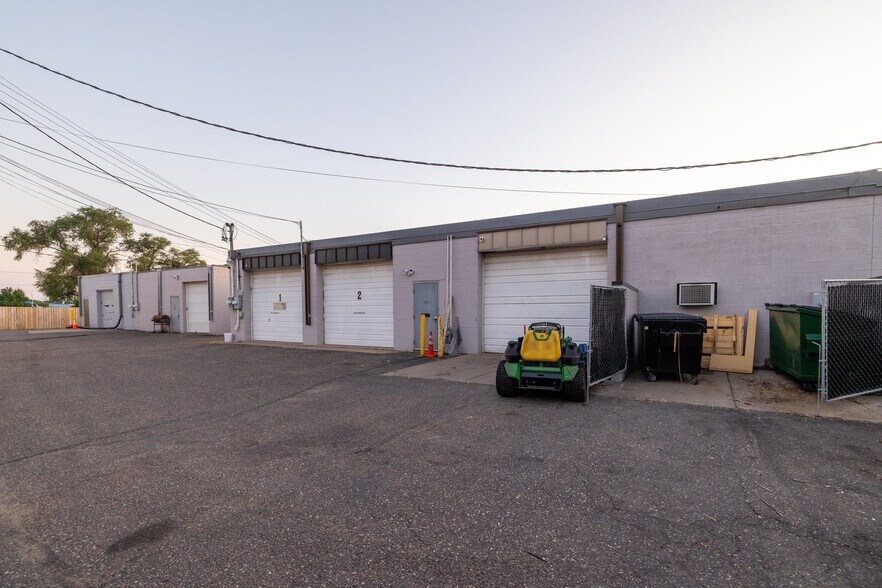 More Photos Of 8421 Center Dr, Spring Lake Park Research And Development For Lease