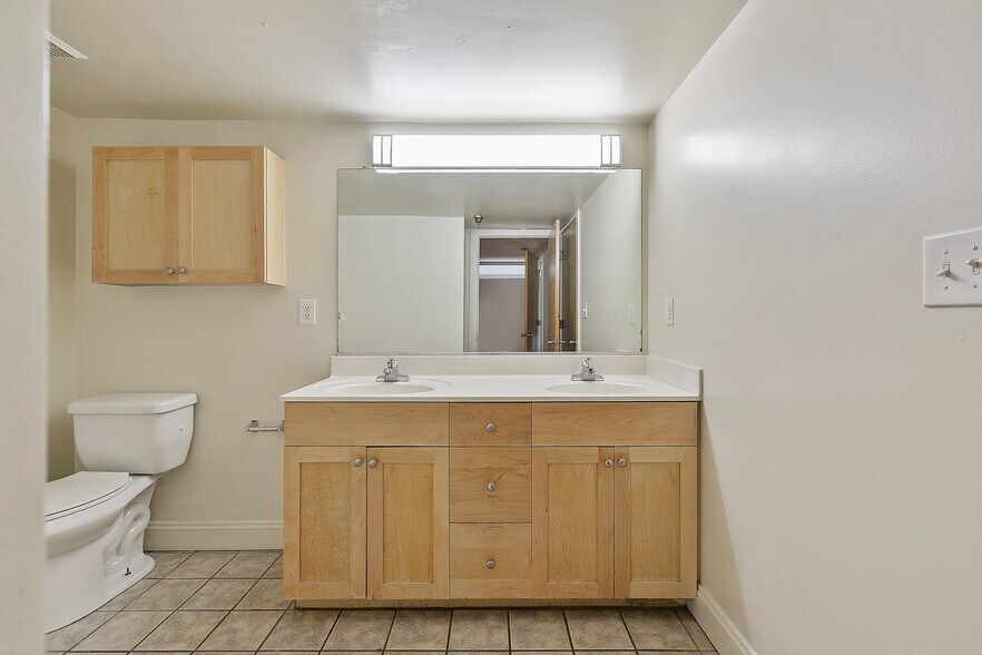 More Photos Of 1309 W Broad St, Richmond Apartments For Sale