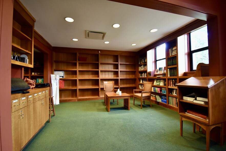 More Photos Of 145 Capital Ave NE, Battle Creek Religious Facility For Sale