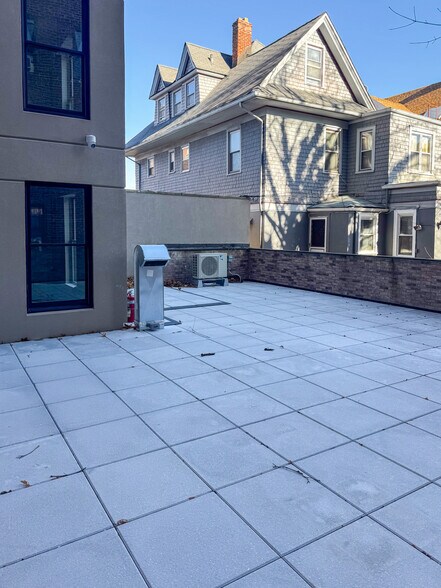 More Photos Of 265 Ocean Pky, Brooklyn Apartments For Lease