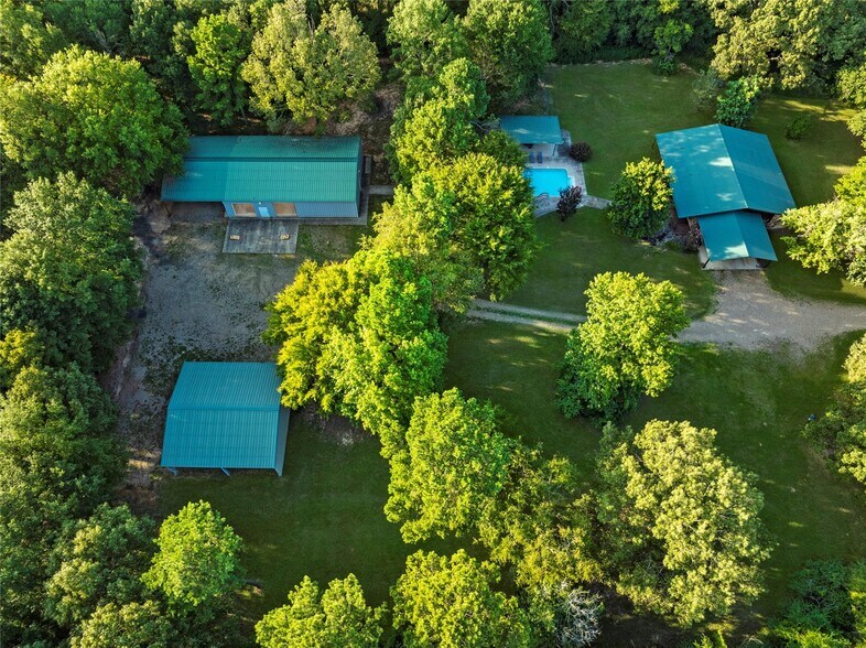 More Photos Of 2475 Belpine Loop, Broken Bow Flex For Sale